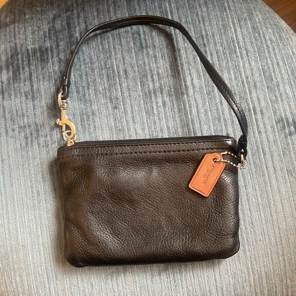 Coach park leather small wristlet in black authentic - Picture 2 of 4